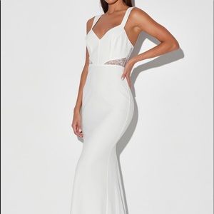 NWT: Lulu’s white elegant lace cut-out formal dress.